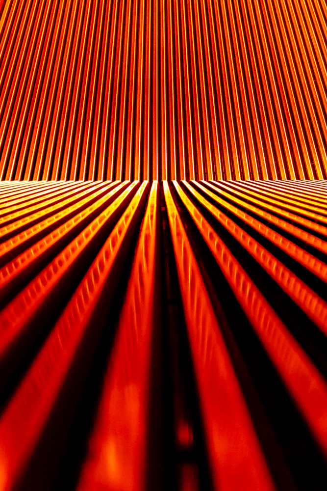 ABSTRACT ATTRACTS! — Red Red Wine